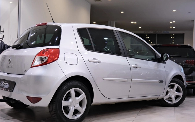 Renault Clio cena 19900 przebieg: 259000, rok produkcji 2012 z Dynów małe 631